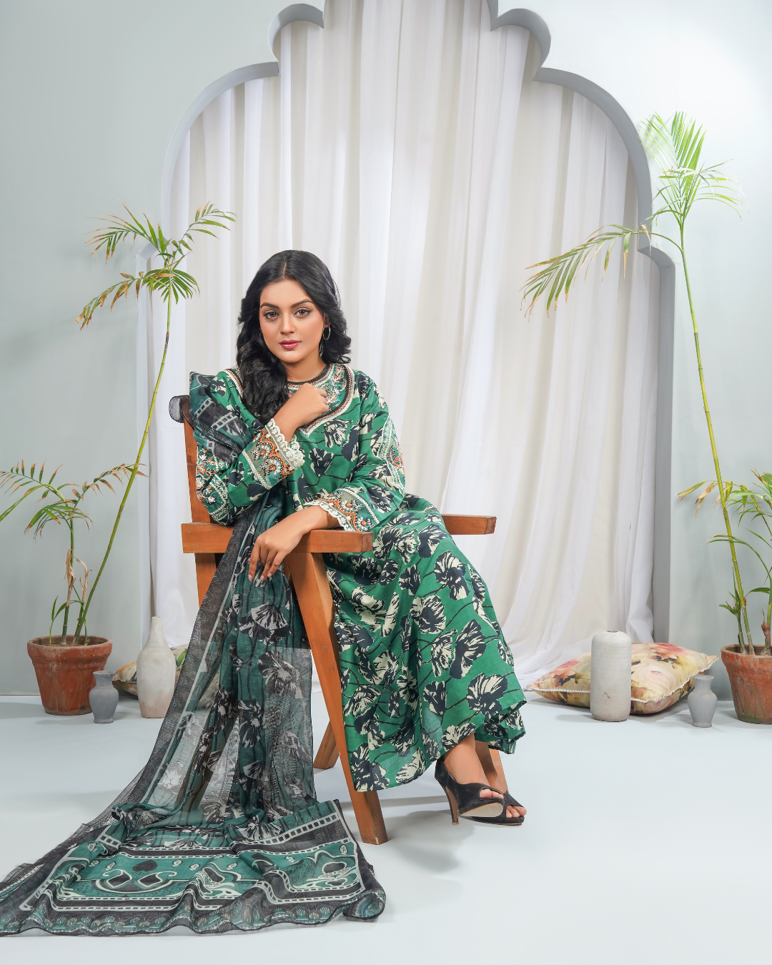Emerald green tone 3-piece stitched suit