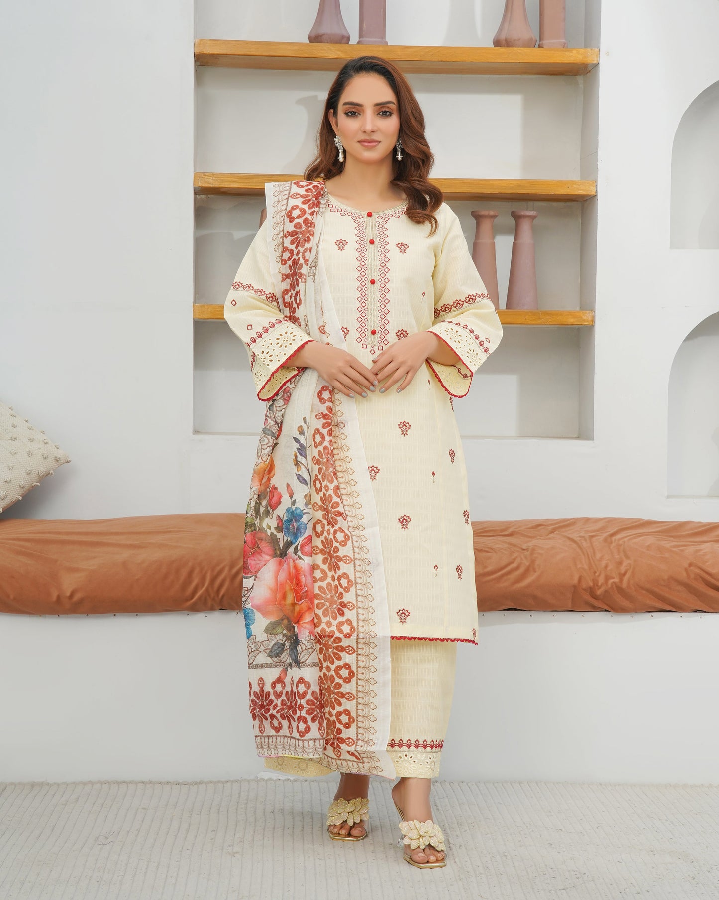 Zauq-e-Bahar 3-Piece Stitched Chickenkari Suit
