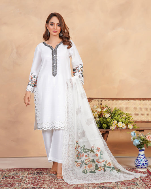 Nazneen – Elegant White Embroidered Suit