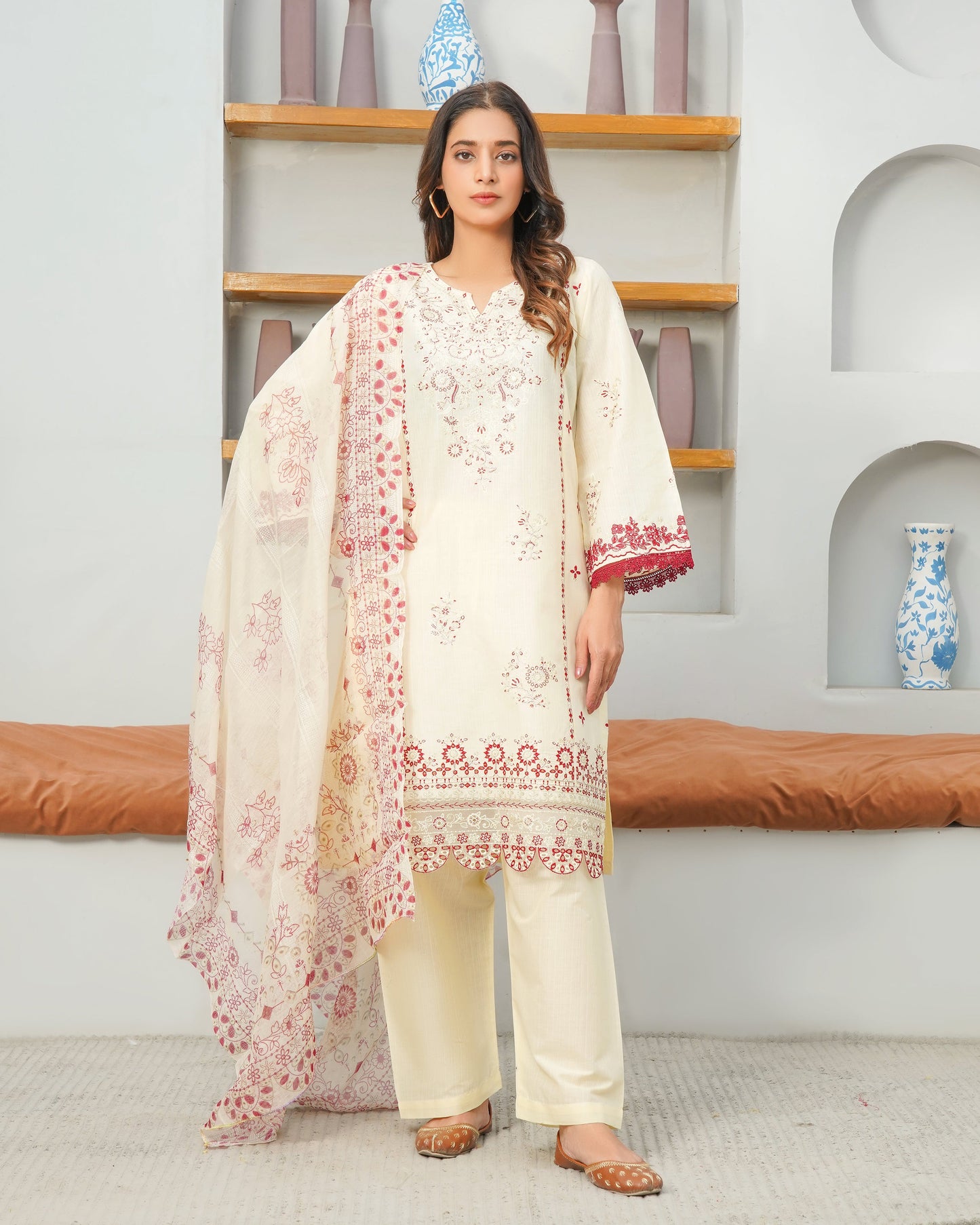 Off-White Elegance 3-Piece Stitched Suit