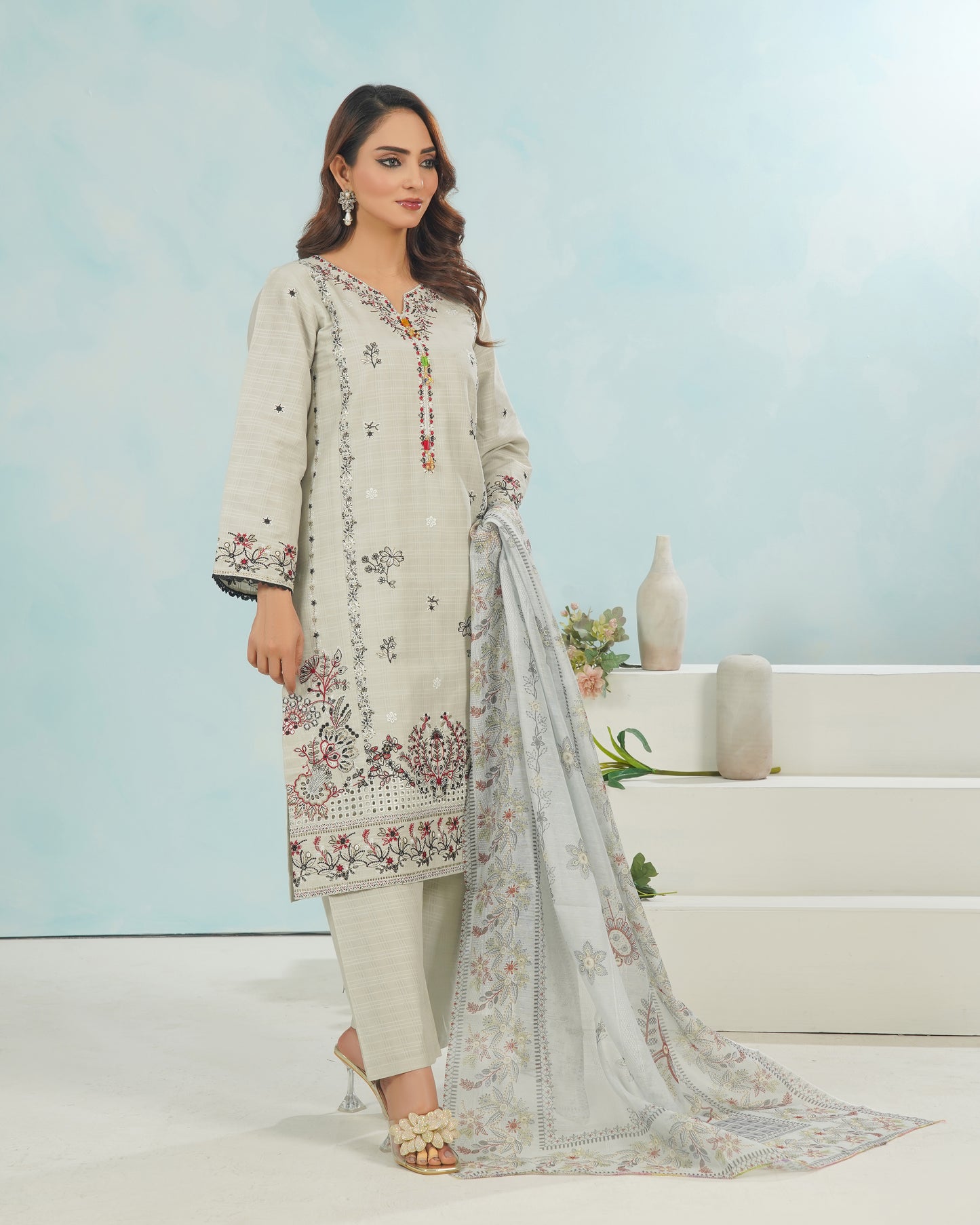 Pearl Garden – 3 Piece Stitched Embroidered Suit