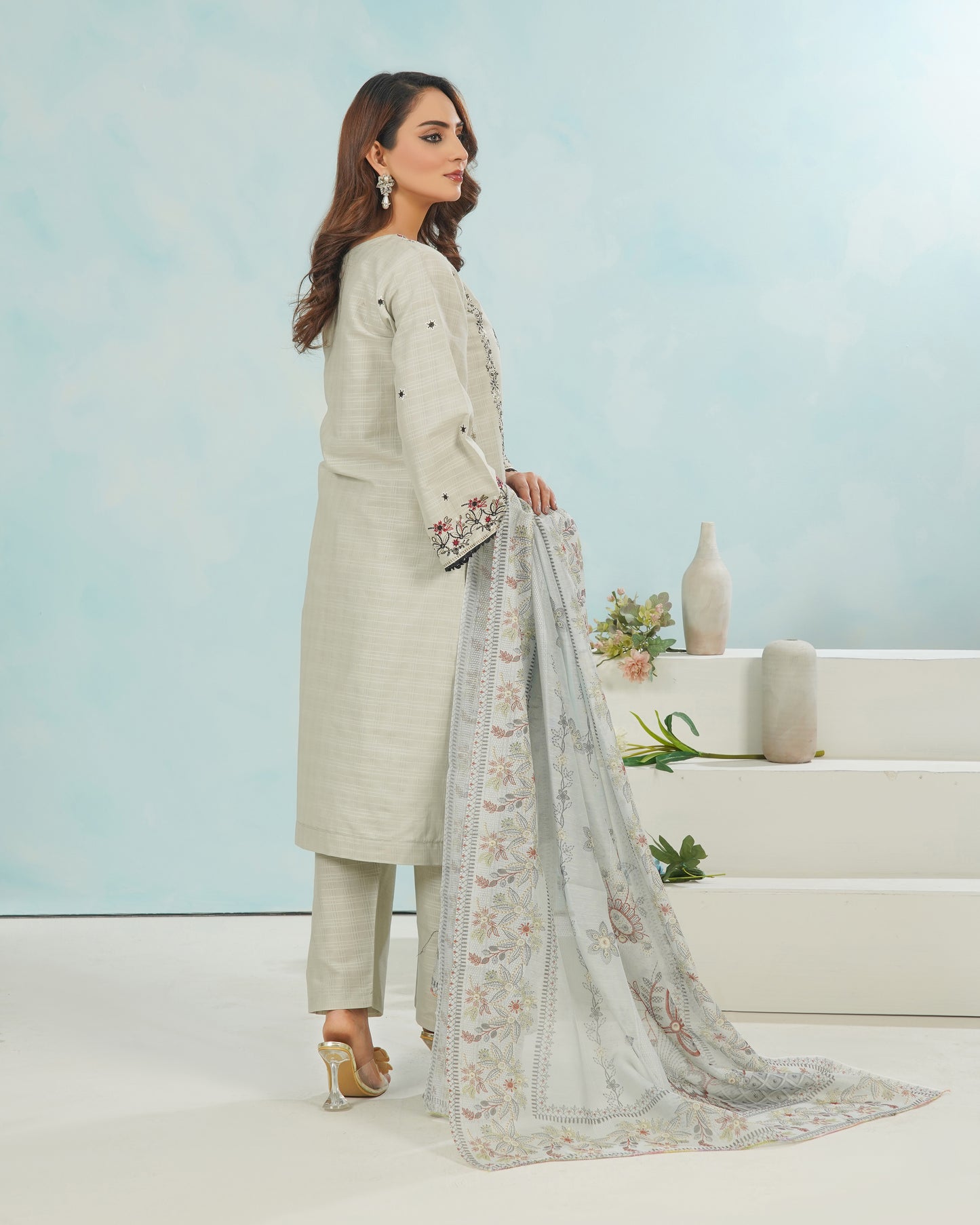 Pearl Garden – 3 Piece Stitched Embroidered Suit